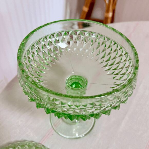 Vintage Indiana Glass Green Diamond Point Pedestal Footed Dish w/ Lid - Picture 4 of 6